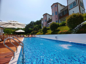  Beljari Pension  Тонгиенг